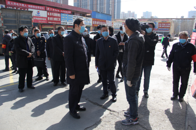 省委常委、西寧市委書記王曉同志赴物產(chǎn)三建汽配市場(chǎng)督導(dǎo)疫情防控暨復(fù)工復(fù)業(yè)工作