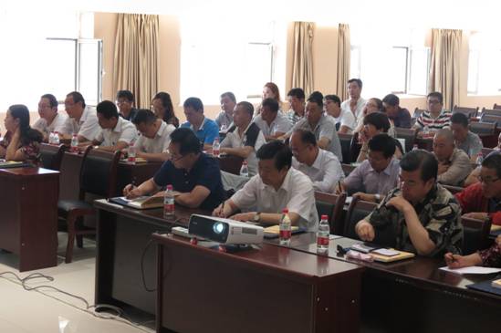 加強(qiáng)業(yè)務(wù)培訓(xùn)，提升工作能力