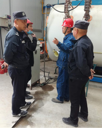 狠抓安全生產(chǎn)  強(qiáng)化安全基礎(chǔ)	&ensp;